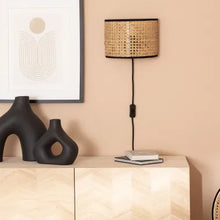 Charger l'image dans la galerie, Lampe Murale Métal et Rotin Alofi