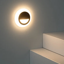 Lade das Bild in den Galerie-Viewer, Balise LED Extérieure 3W Encastrable au Mur Ronde Occulare Noire

