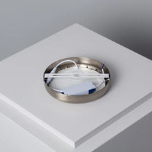 Lade das Bild in den Galerie-Viewer, Plafonnier LED Rond 12W Métal Design Silver Ø175 mm
